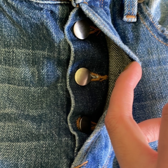 FRAME DENIM Mid-Rise Two-Toned Jeans - Picture 4 of 9